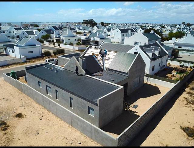 3 BEDROOM HOUSE FOR SALE IN BRITANNIA BAY